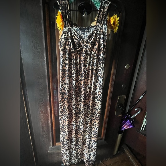 Ellen Parker Dresses & Skirts - Ellen Parker Leopard Maxi Dress Missy Women's Size Medium M
